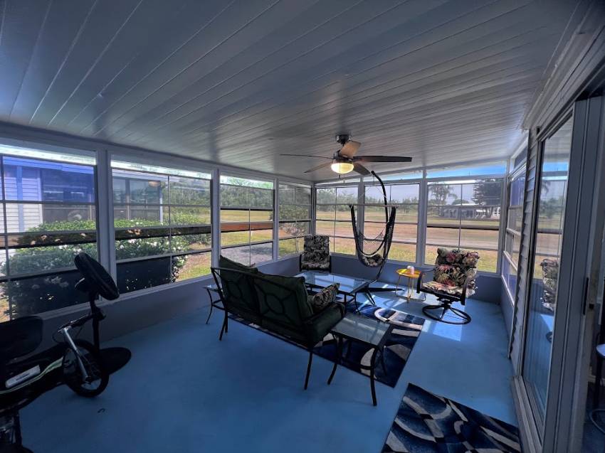 74 Greenview Drive a Winter Haven, FL Mobile or Manufactured Home for Sale